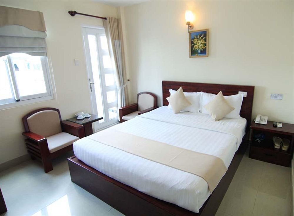 Oyo 438 Small Bay Hotel Ciudad Ho Chi Minh  Exterior foto