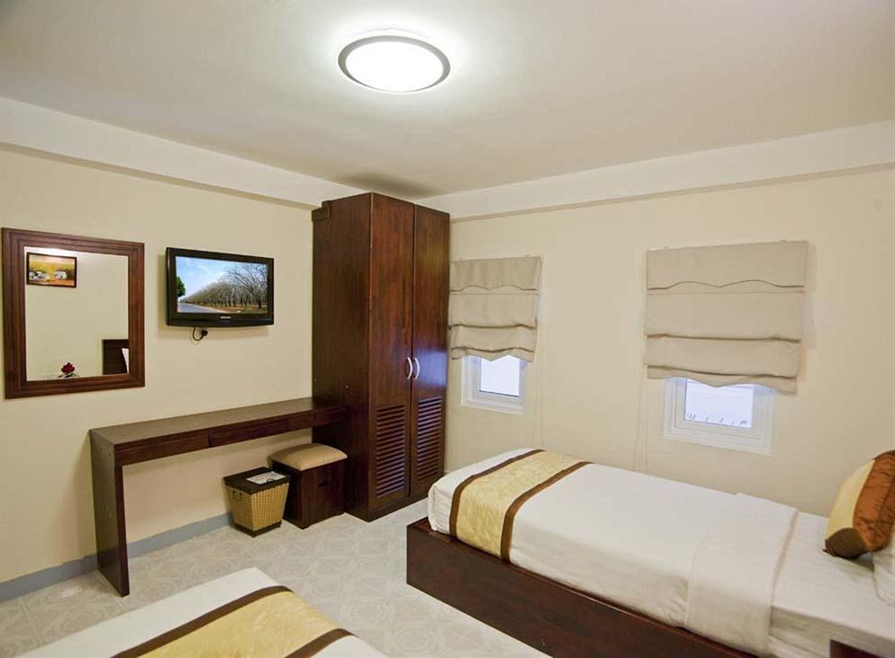 Oyo 438 Small Bay Hotel Ciudad Ho Chi Minh  Exterior foto