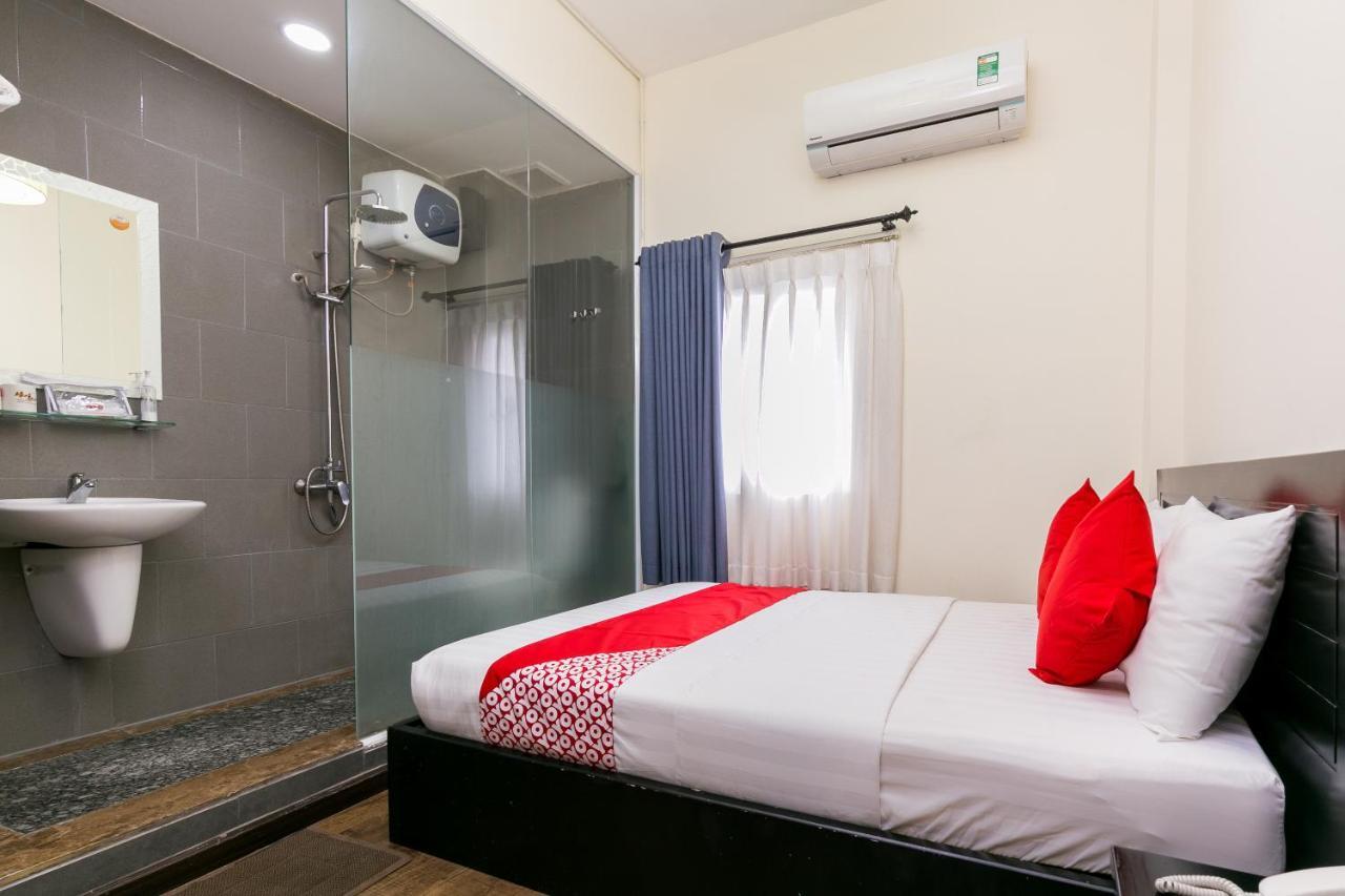 Oyo 438 Small Bay Hotel Ciudad Ho Chi Minh  Exterior foto